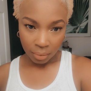 Meet your Posher, Sasha